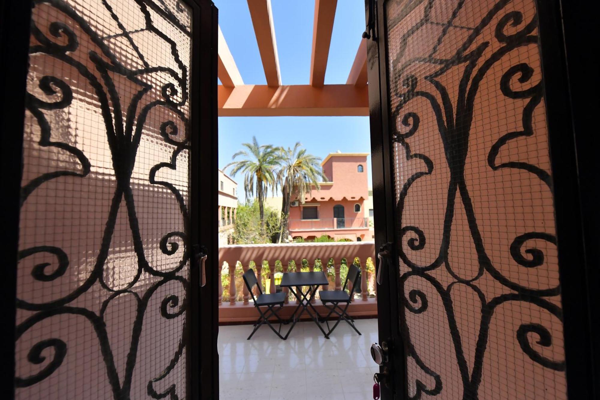 Villa Conforts Marrakesh Bagian luar foto